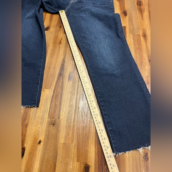 J Crew Mid Rise Cropped Kickout Jeans ‘03 Super Stretch Basil Penny Wash NWOT 27 - Picture 7 of 11